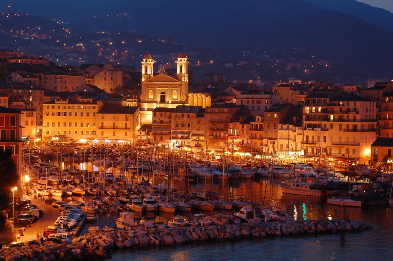 Beau T2 Sur Le Vieux Port, Centre De Bastia Daire Bastiya Dış mekan fotoğraf